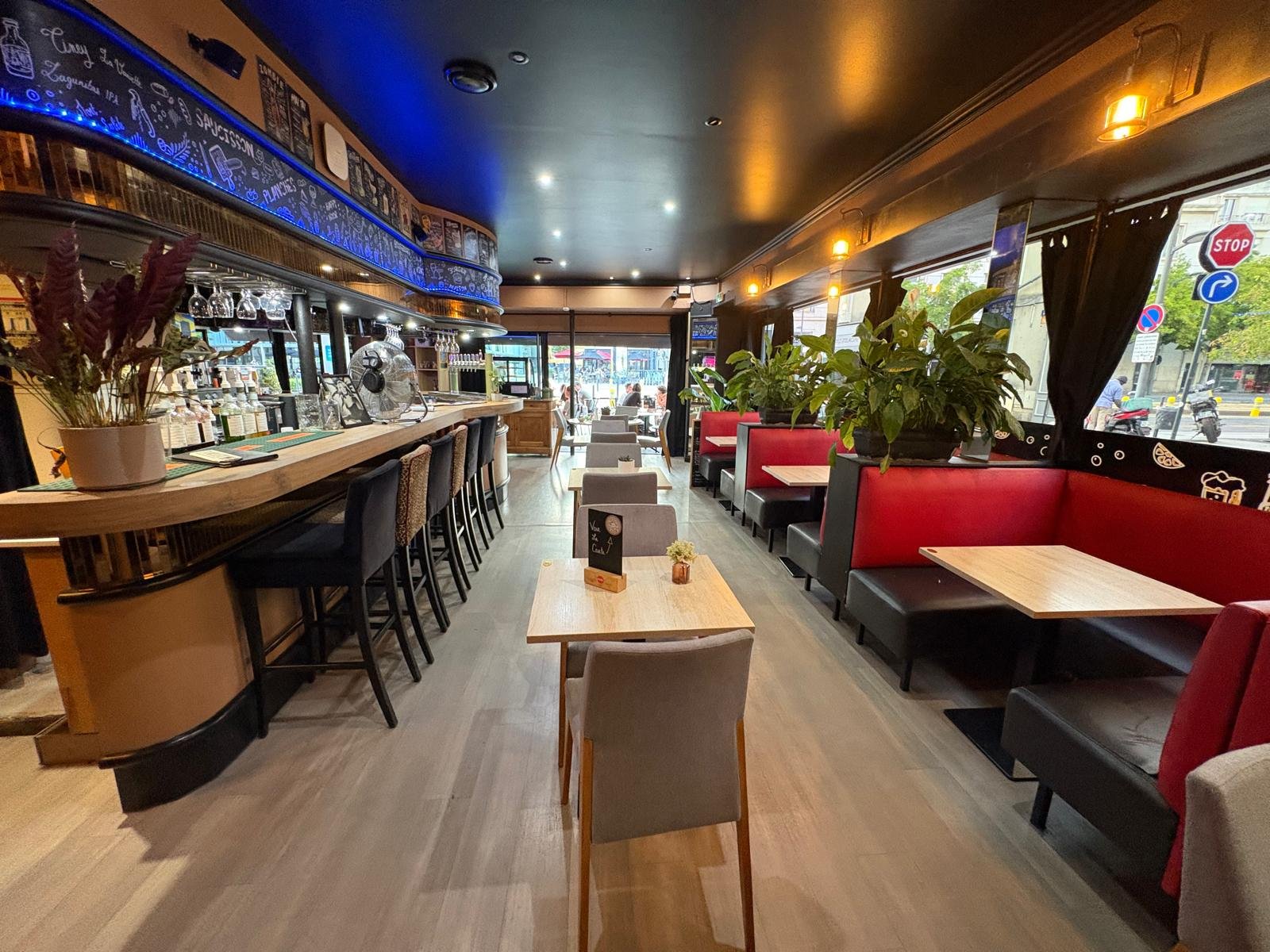 Sala principale sul boulevard Foch ad Angers